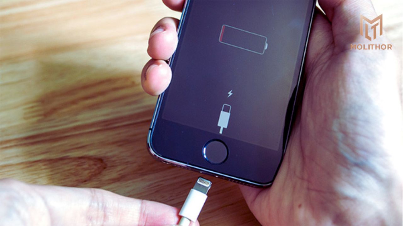 Kiểm tra iPhone đã bị thay pin bằng ngoại quan