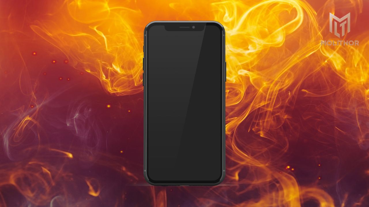 Sạc iPhone nóng máy có sao không?